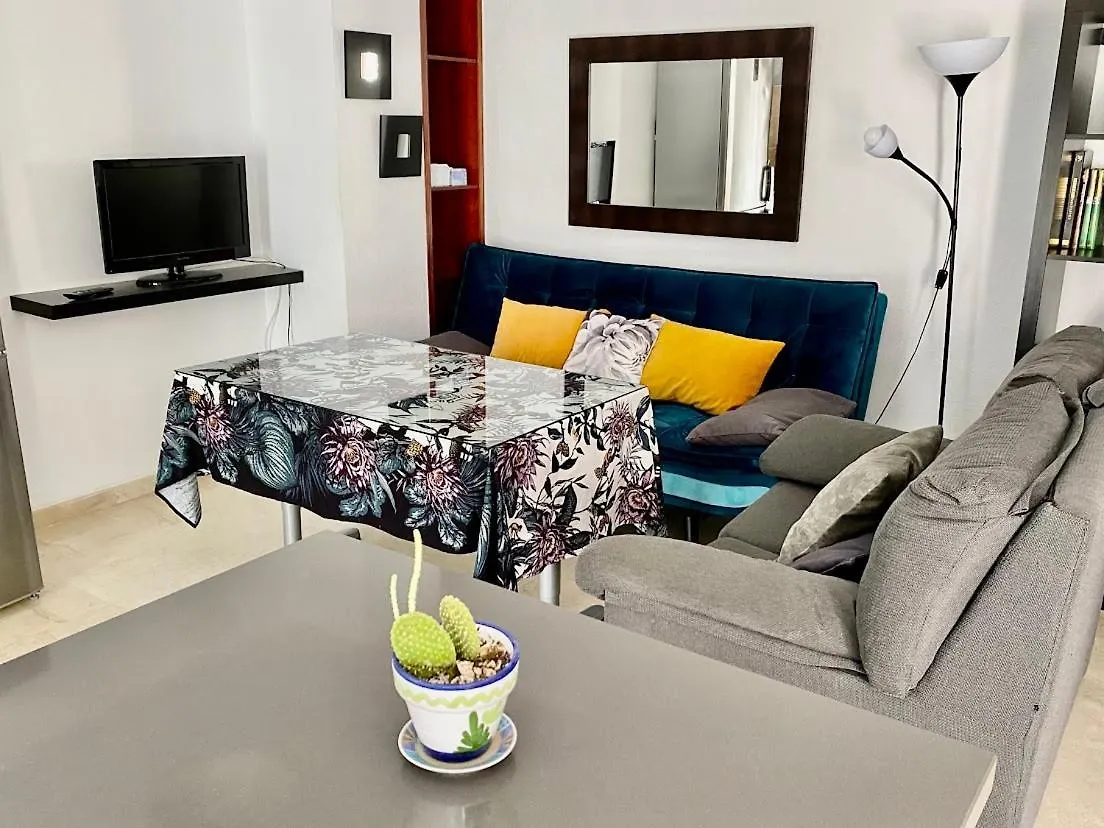 Appartement Entrenaranjos Calle Perez De Castro Córdoba