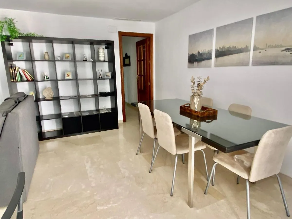 Entrenaranjos Calle Perez De Castro Córdova Apartamento