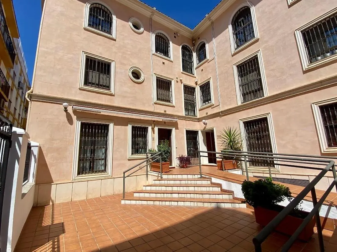 Entrenaranjos Calle Perez De Castro Córdova Apartamento